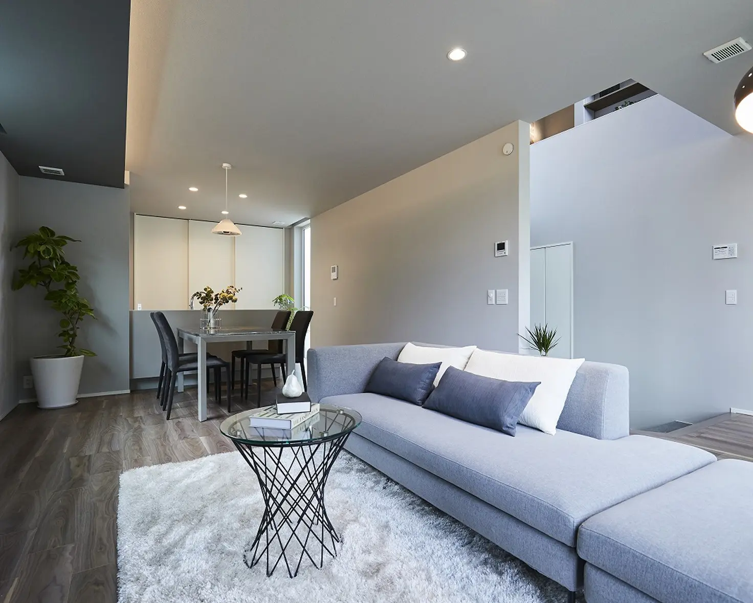 MODERN