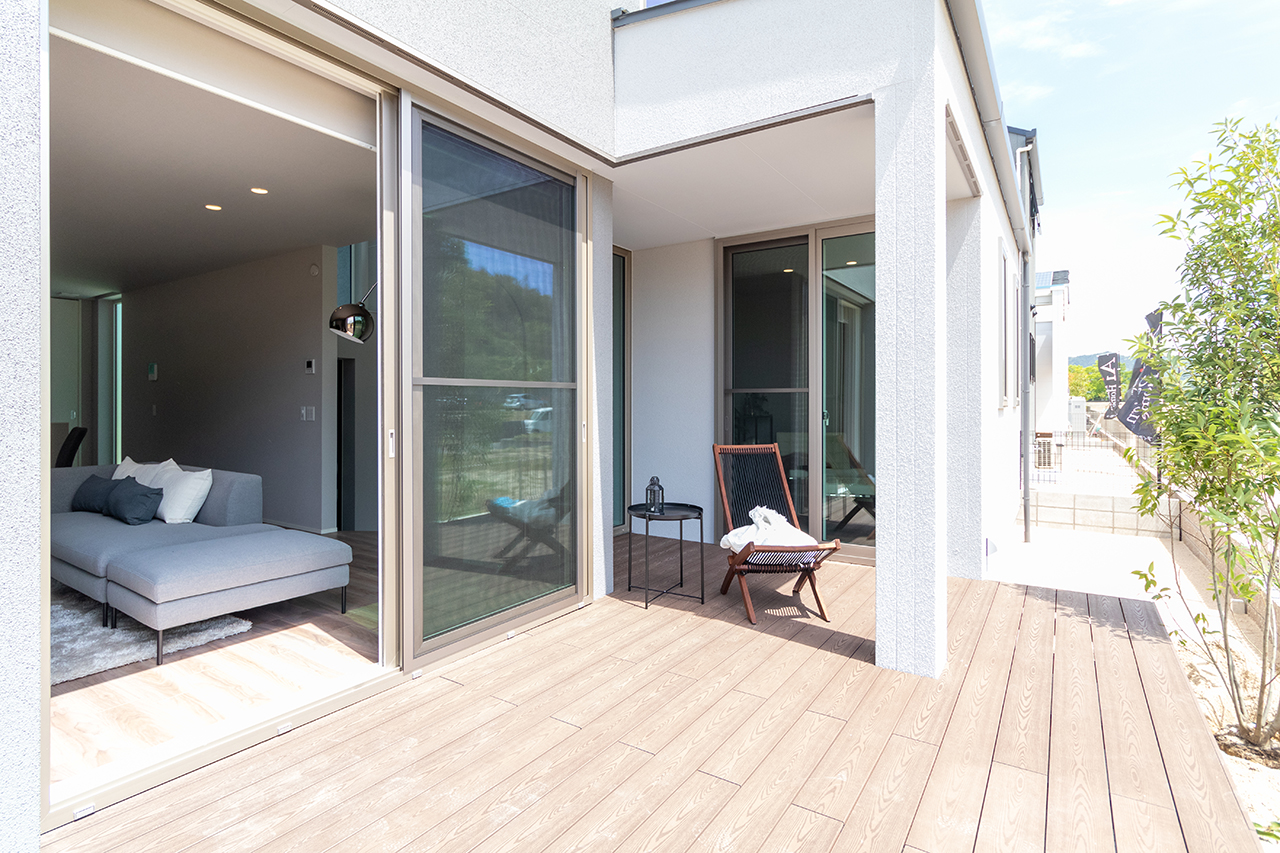 高断熱デザイン住宅|ウッドデッキ