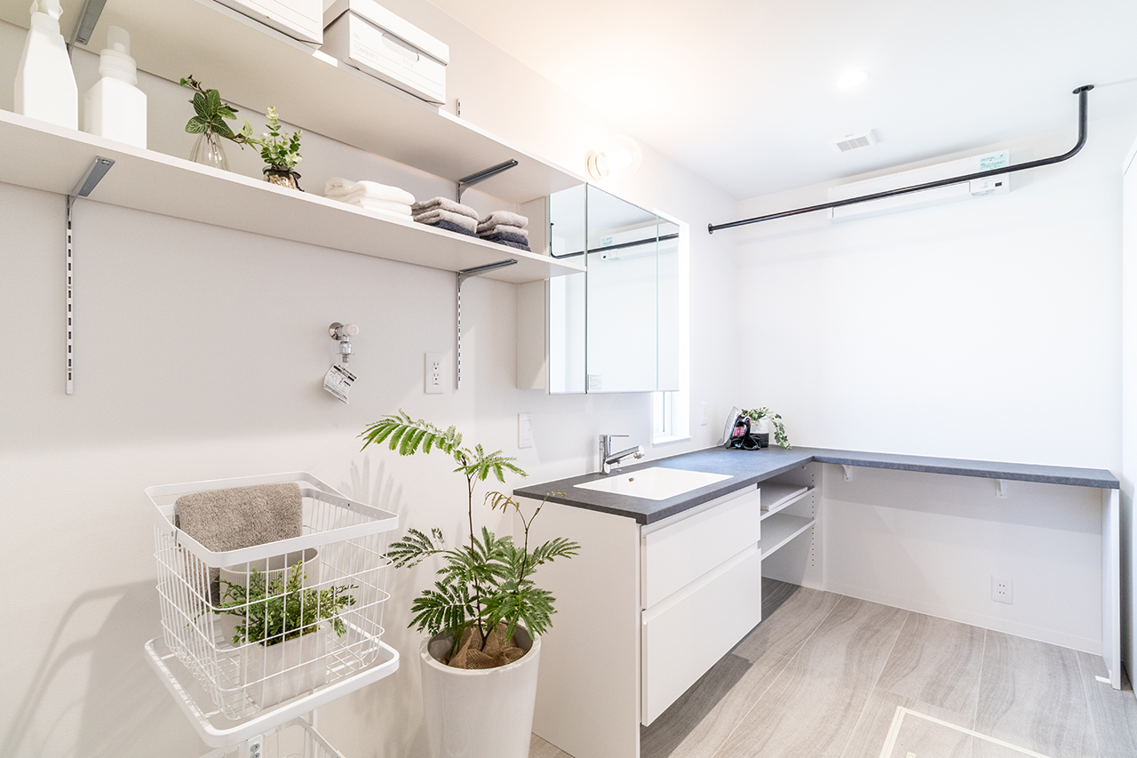 和モダンのダイニング